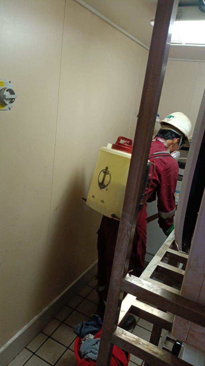 Spraying pest control Photo